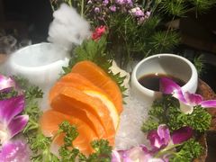 三文鱼刺身小份-黑牛の店·和牛烧肉(大悦城店)