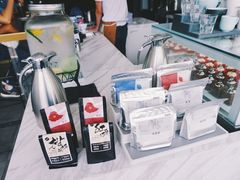 -UNI UNI(环亚凯瑟琳店)