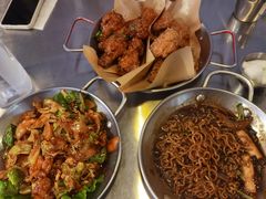 鱿鱼炒五花肉-富乐满韩国正宗炸鸡韩国料理(虹泉路店)