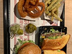 -The Habit Burger Grill 哈比特汉堡(复兴soho店)