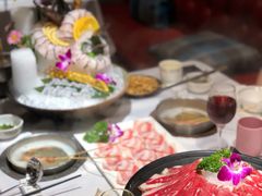 -泓炙颐凤鲜海鲜火锅料理(桐乡店)