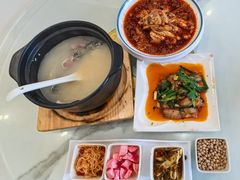 -洪平血旺椒麻鸡雅鱼饭店(熊猫大道店)