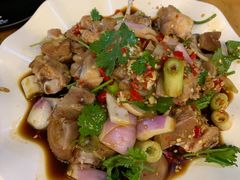 酸爽猪蹄-二孃鸡爪爪(东郊记忆店)
