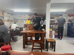 -宝瑞门钉肉饼店