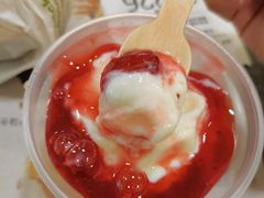 随心配迷你草莓新地-麦当劳(新世纪环球中心店)