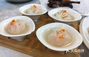 Ginseng Soup Steamed Shrimp Dumplings
