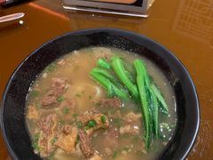 -广州中心皇冠假日酒店·百粤楼