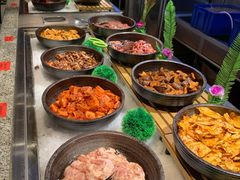 自助取餐区-佰烧海鲜烤肉火锅自助(世茂国际广场店)