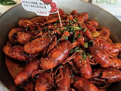 -巴厘龙虾·榜首油焖大虾(音乐学院·沿江酒馆店)