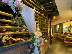 -蜜桃餐厅·伴山(绿宝广场店)