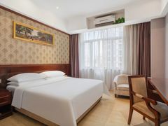 -维也纳酒店(广州番禺市桥地铁站店)