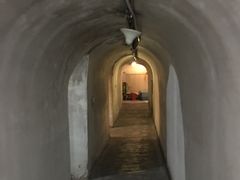 -洞庭洲·防空洞火锅·烧烤·铜锅涮肉(新百广场店)
