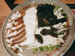 菌菇拼盘-老墙根涮肉·铜锅·烧烤(欢乐谷·王四营店)
