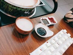 奶茶-诺敏塔拉奶茶-布里亚特包子-手把肉(锦都会店)