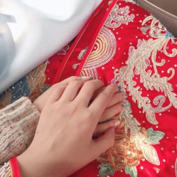 -AMOR艾沫婚纱奢品荟(设计师勒泰店)