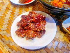 -爆炸头阿姨小四川正宗川味小吃(无任何分店)