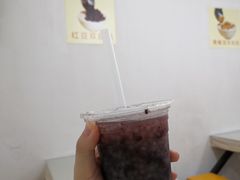 黑糯米双皮奶-老周记顺德双皮奶