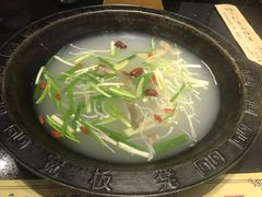 -宽板凳老灶火锅(南礼士路店)