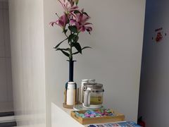 -卡罗酒店(东门晒布地铁站店)