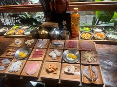 -银米·云南传统过桥米线(双廊黑金冠店)
