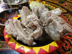 坨坨排骨-金荞麦彝家美食