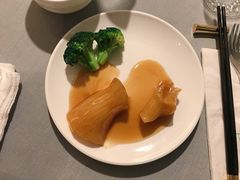 米其林汤煎花胶-T館·花园艺术餐厅