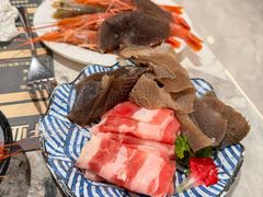 -金马门国际美食百汇(珞喻路店)