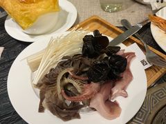 -东方红海鲜百汇(国际大厦店)