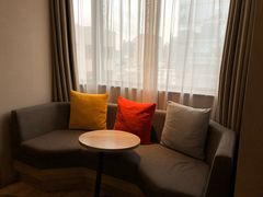 -杭州西湖湖滨银泰亚朵酒店