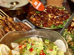 -何师烧烤Pro ·江湖川菜·小龙虾·精酿(太古里旗舰店)
