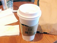 -星巴克(杭州临平银泰城B1店)