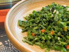 清炒南瓜苗-春娟茶楼·地道农家菜(梅家坞店)