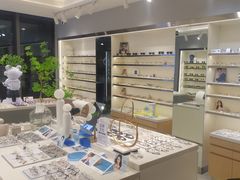 -视野联行眼镜·蔡司·尼康·授权优选门店(青浦宝龙店)