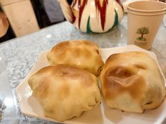 -汗腾格里·风味餐厅(新疆驻京办店)