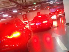 -金融街购物中心停车场