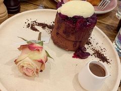 -FLOVIE FLORIST CAFE