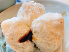 蜜汁叉烧包-点都德(龙之梦店)