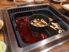 -吴氏老牌坊云南鱼豆花火锅店(通江街店)