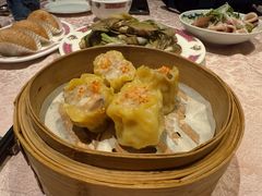 花菇蟹籽烧卖-囍凤楼·粤菜·点心·火锅(温特莱店)