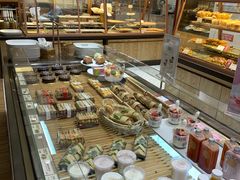面包甜点陈列柜-多乐之日(颐堤港店)