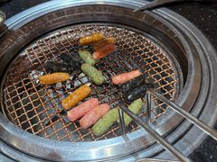 -韩烧牛中牛·甄选黑牛烤肉(黑金店)