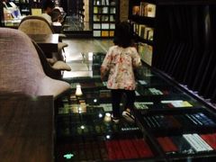 iphone_upload_pic-钟书阁(松江泰晤士小镇店)