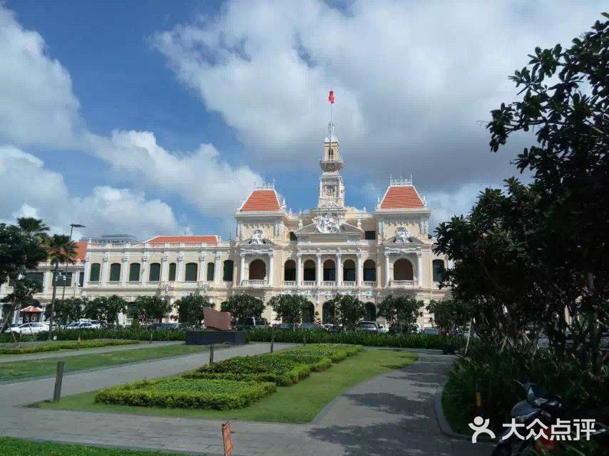 胡志明市 一座让人想起《英雄本色3》的城市