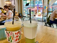 冰椰汁抹茶牛奶-HELLO 27 意面·沙拉·帕尼尼