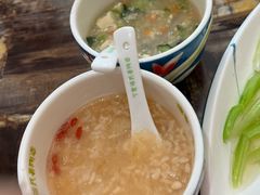 -强氏喜阿婆粥饼店(大众街店)