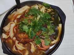 火腿肠刀削面砂锅-兄弟砂锅(陆家巷店)