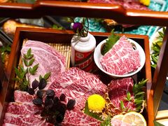 -山川小町·极番烧肉(新地假日广场店)