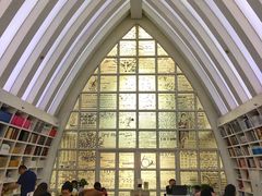 -钟书阁(松江泰晤士小镇店)