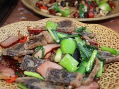 蕨粑炒腊肉-古城苗家土菜馆(河景餐厅店)