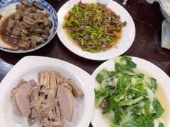 -余杨鸭鸭餐厅